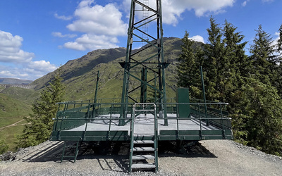 Cabinet platform mounted on FLI tower grillage.